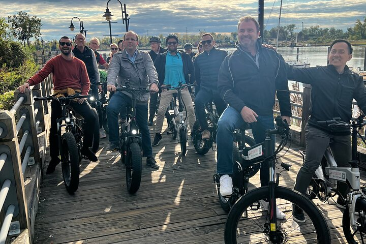 3-Hour Tour de Wilmington E-Bike Tour/Sightseeing/History - Photo 1 of 25